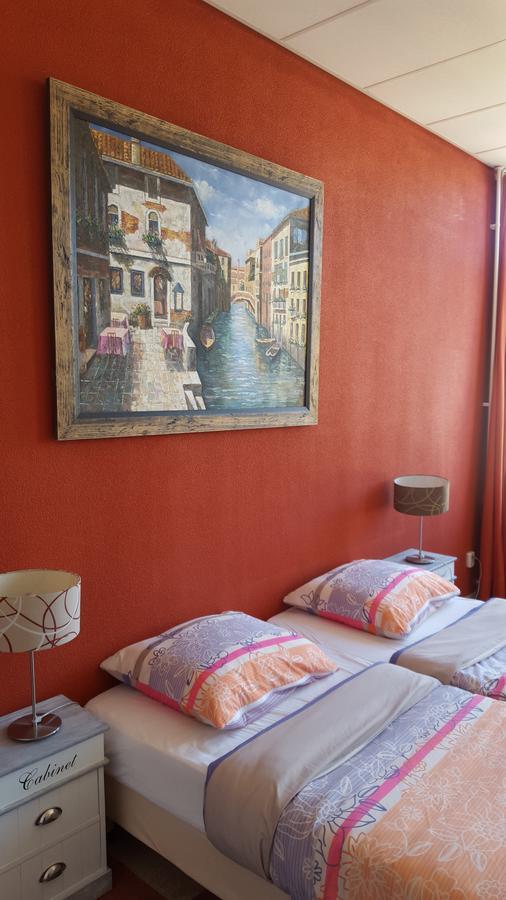 Hotel Ambiente Влисинген Екстериор снимка